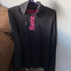 Bench light zip up sweater/light jacket